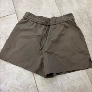 Lululemon Women's Utility Brown Shorts